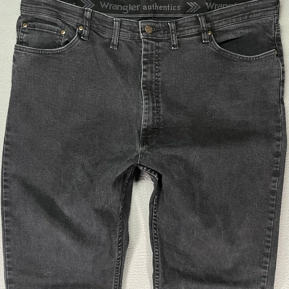 Wrangler Authentics Jeans Mens 42x34 Black Straight Leg Stretch Denim